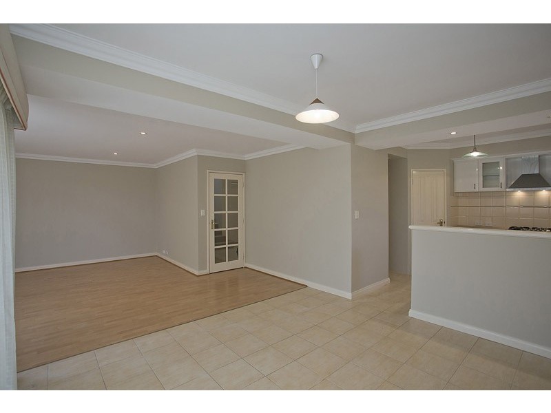 4/45 Halliday Grove, Hillarys WA 6025