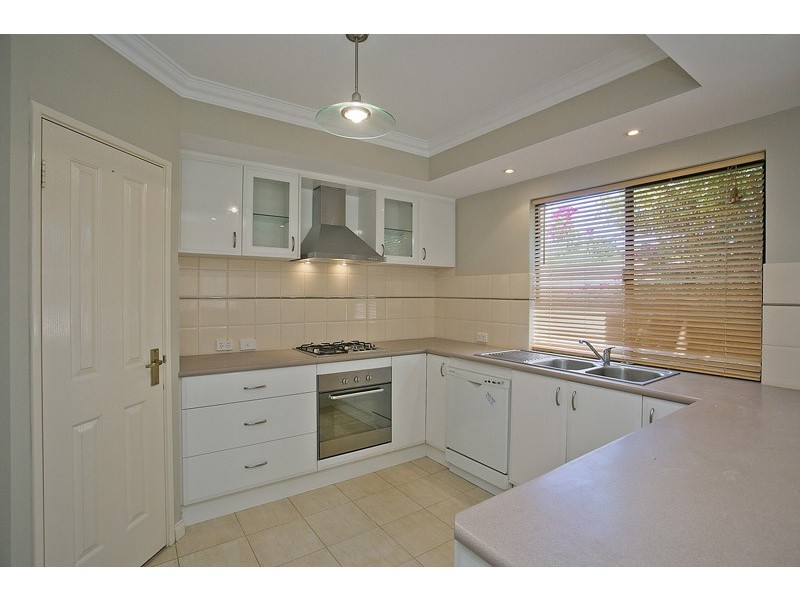 4/45 Halliday Grove, Hillarys WA 6025