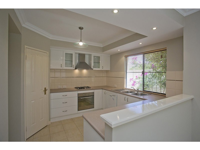 4/45 Halliday Grove, Hillarys WA 6025