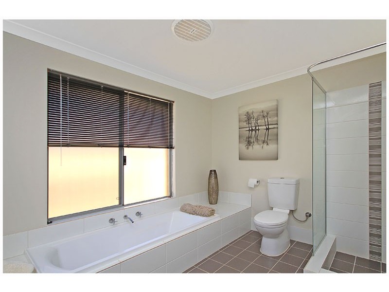 105 Liberty Drive, Clarkson WA 6030