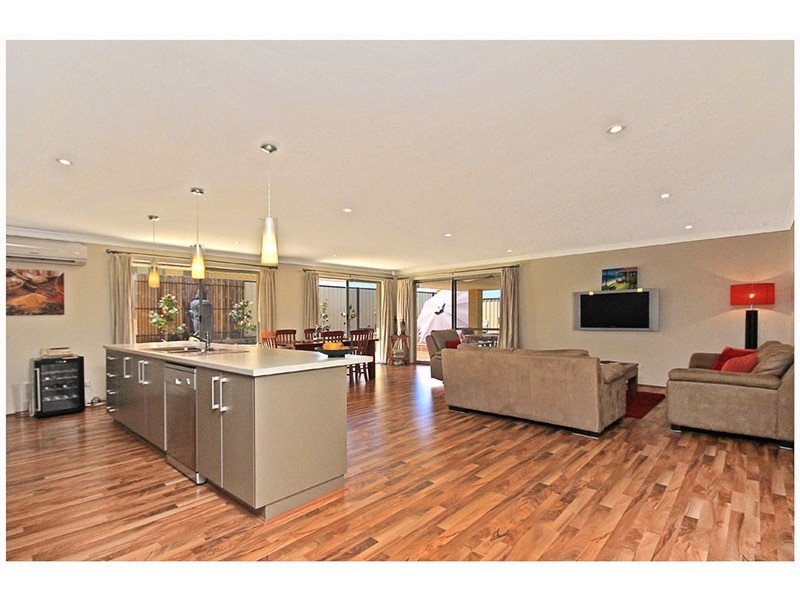 105 Liberty Drive, Clarkson WA 6030