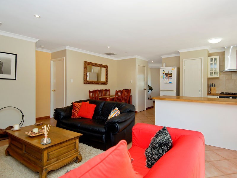 105 Windermere Circle, Joondalup WA 6027