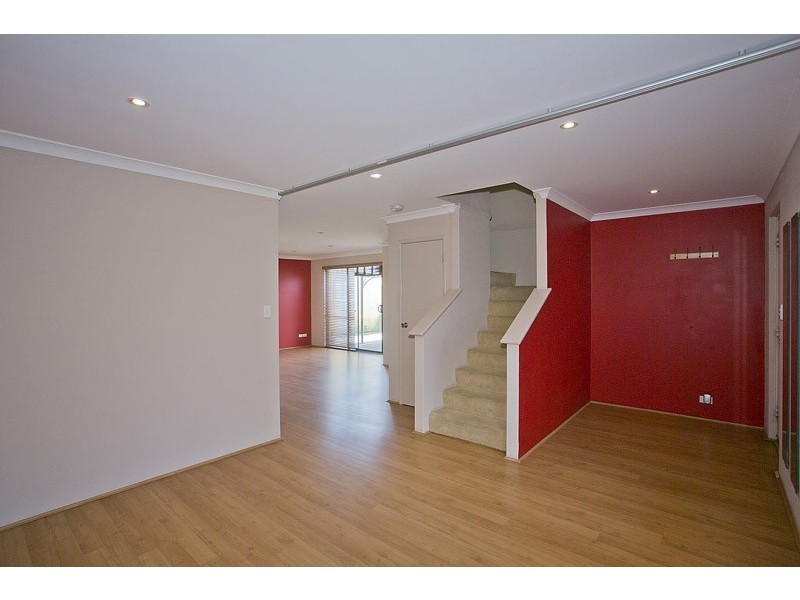 5 St Louis Avenue, Hocking WA 6065