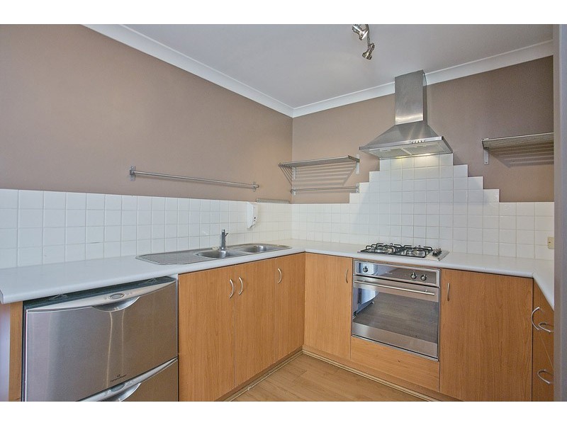 5 St Louis Avenue, Hocking WA 6065