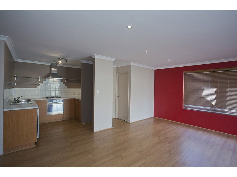 5 St Louis Avenue, Hocking WA 6065