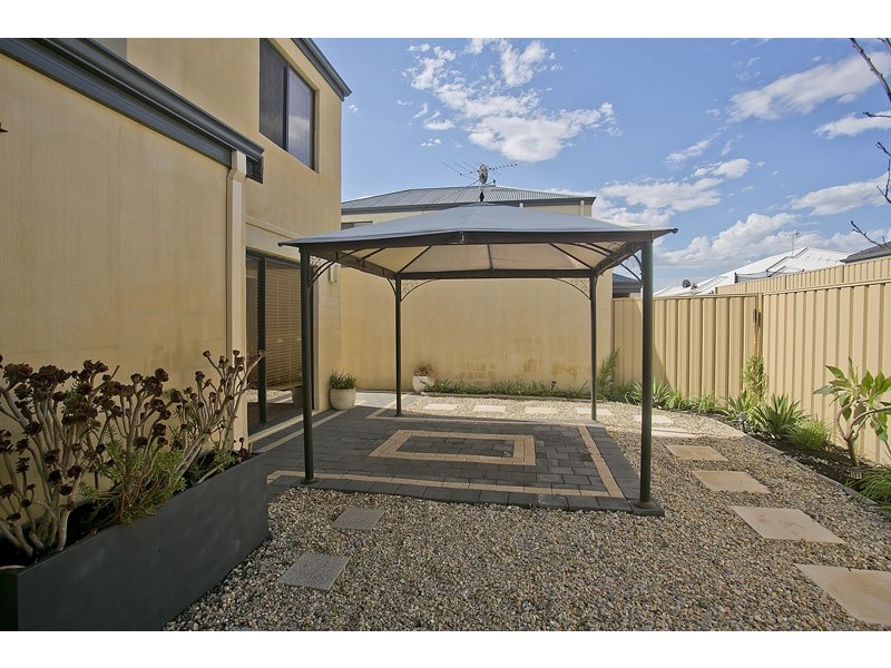 5 St Louis Avenue, Hocking WA 6065