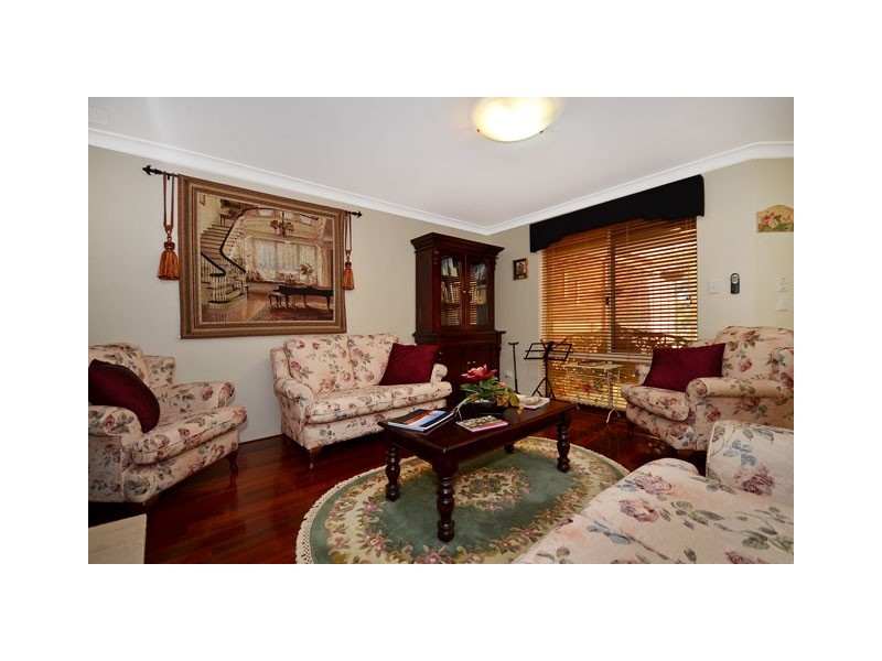 73 Rochester Circle, Balga WA 6061