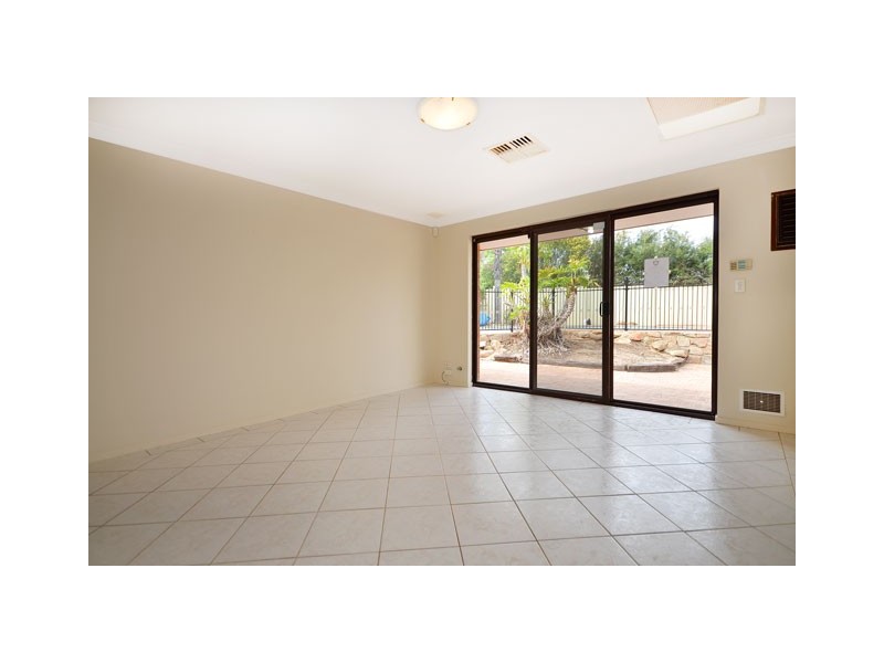 7 Hawker Avenue, Warwick WA 6024