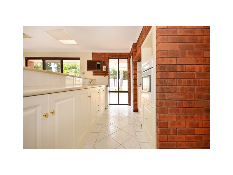 7 Hawker Avenue, Warwick WA 6024