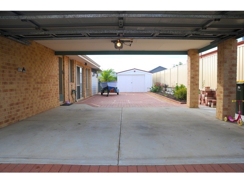 15 Hinchinbrook Avenue, Ridgewood WA 6030