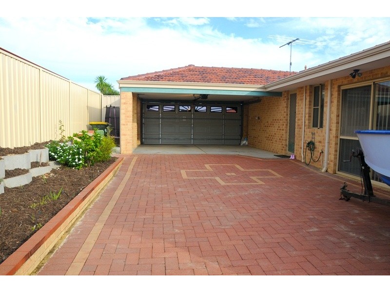 15 Hinchinbrook Avenue, Ridgewood WA 6030