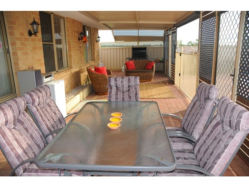 15 Hinchinbrook Avenue, Ridgewood WA 6030