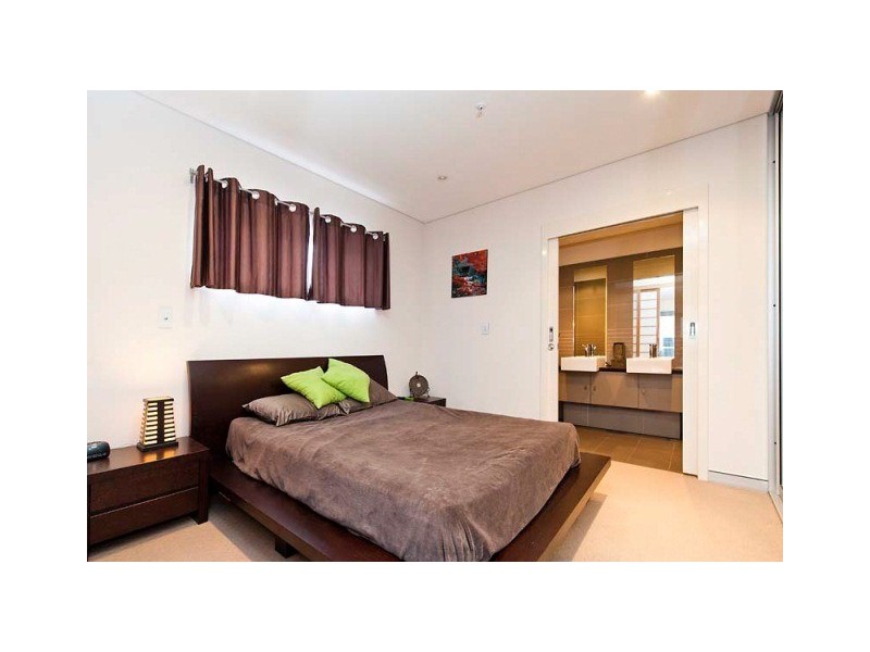 2/155 Adelaide Terrace, East Perth WA 6004