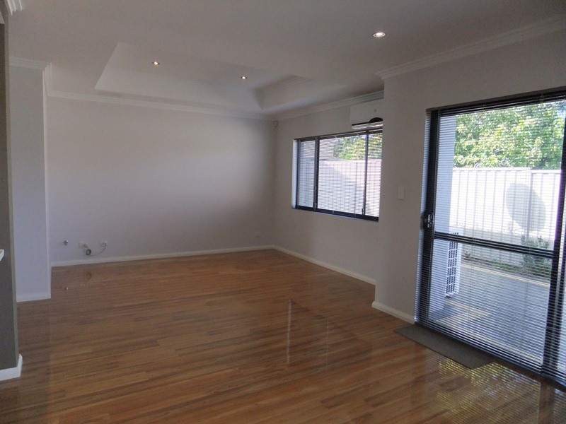 4 Kingsfold Street, Balga WA 6061