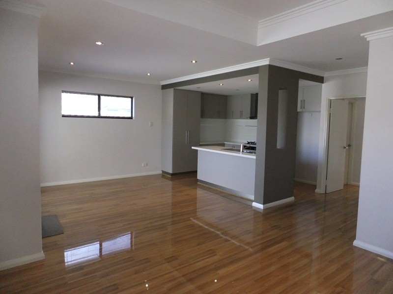 4 Kingsfold Street, Balga WA 6061