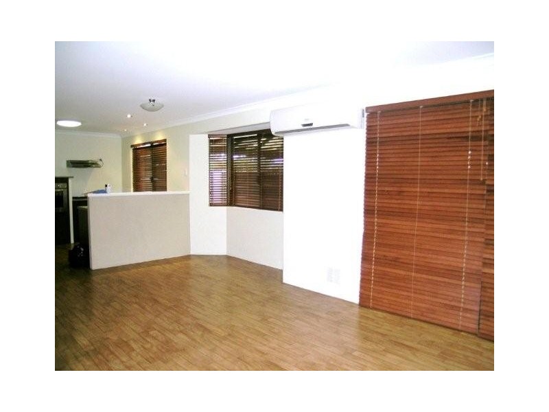 16 Burbank Elbow, Wanneroo WA 6065