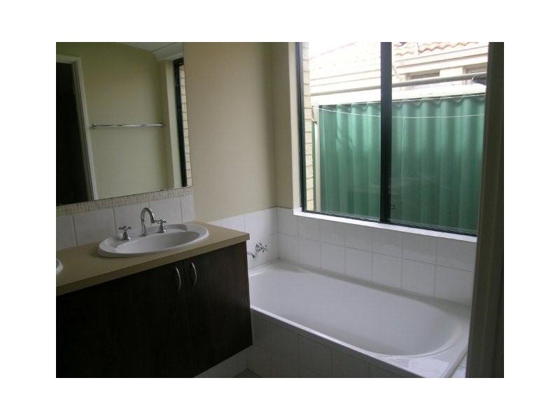 16 Burbank Elbow, Wanneroo WA 6065