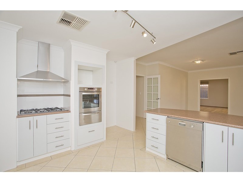 4 Daytona Drive, Iluka WA 6028