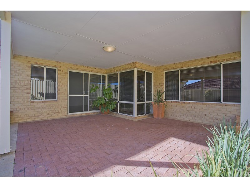 4 Daytona Drive, Iluka WA 6028