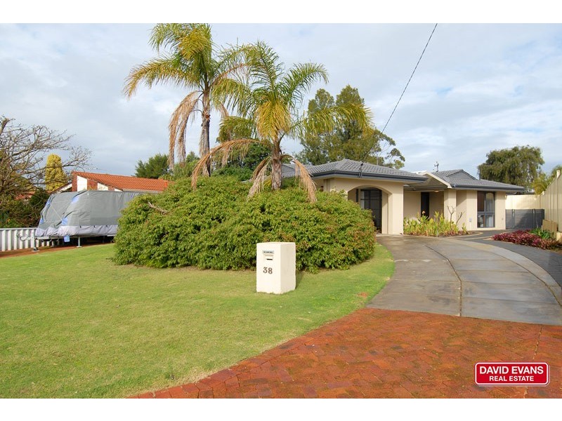 38 Glenbank Crescent, Kallaroo WA 6025