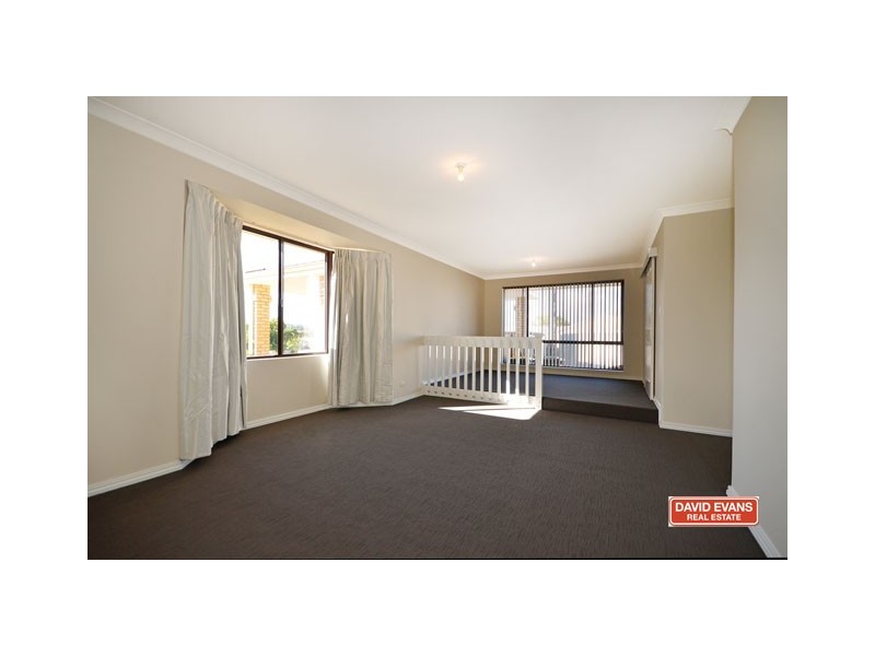 19 Pepperwood Grove, Woodvale WA 6026