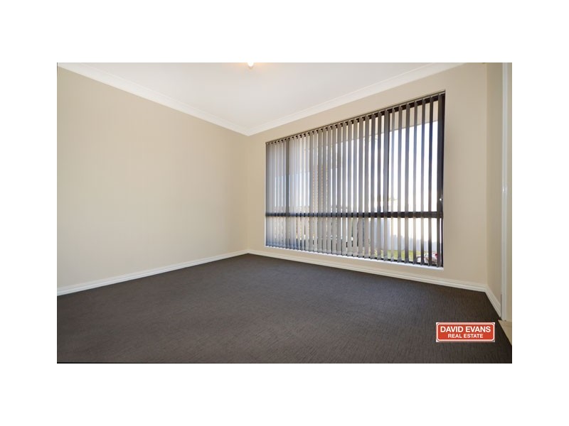 19 Pepperwood Grove, Woodvale WA 6026