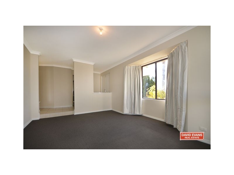 19 Pepperwood Grove, Woodvale WA 6026