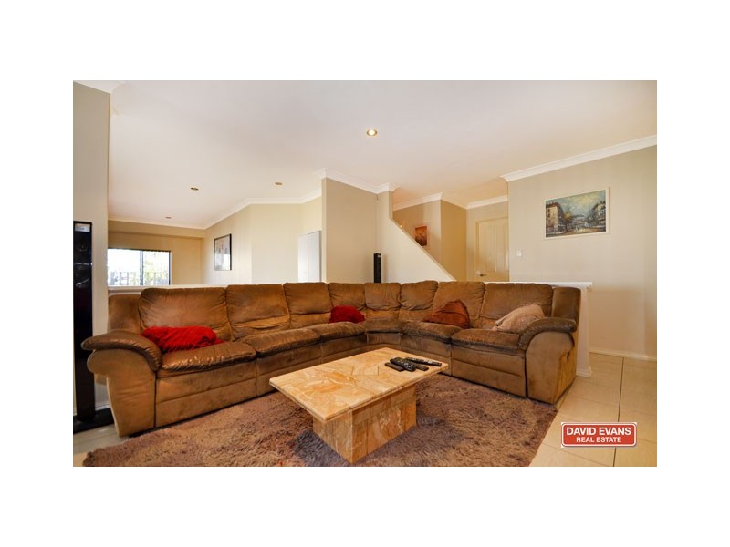 19 Pepperwood Grove, Woodvale WA 6026