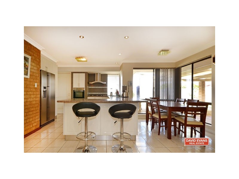 19 Pepperwood Grove, Woodvale WA 6026