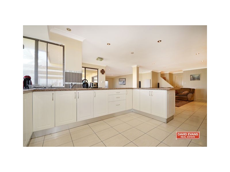 19 Pepperwood Grove, Woodvale WA 6026