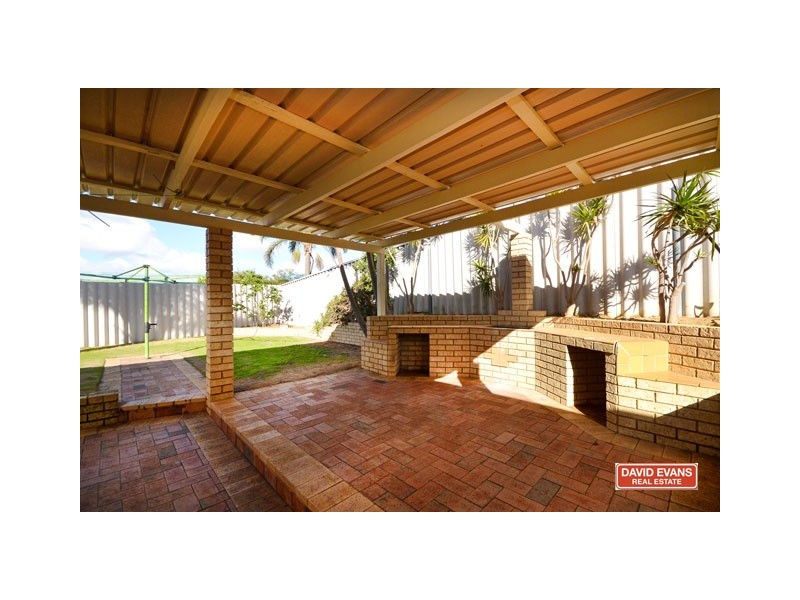 19 Pepperwood Grove, Woodvale WA 6026