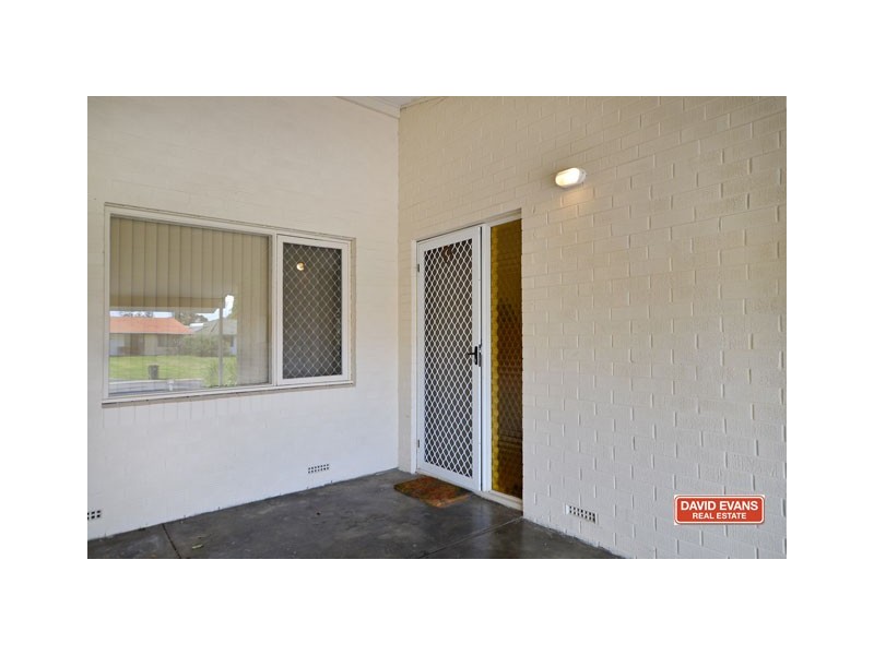 34B Macedon Pl, Craigie WA 6025