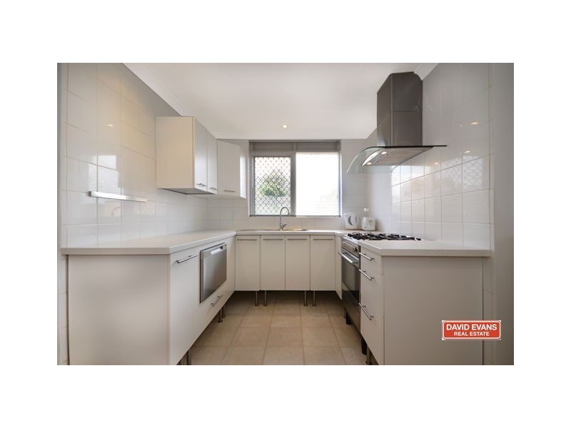 34B Macedon Pl, Craigie WA 6025