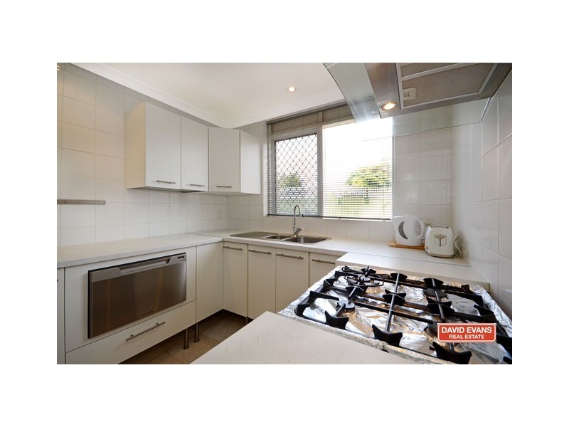 34B Macedon Pl, Craigie WA 6025