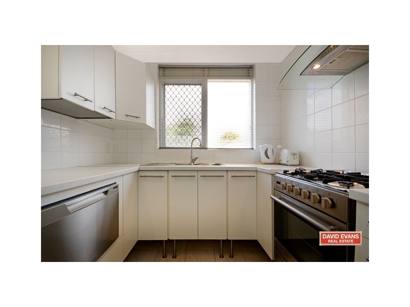 34B Macedon Pl, Craigie WA 6025