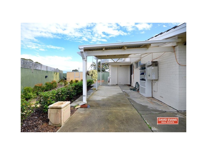 34B Macedon Pl, Craigie WA 6025
