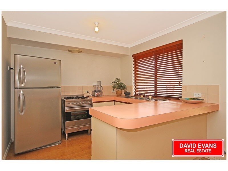 8 Nolan Pl, Beldon WA 6027