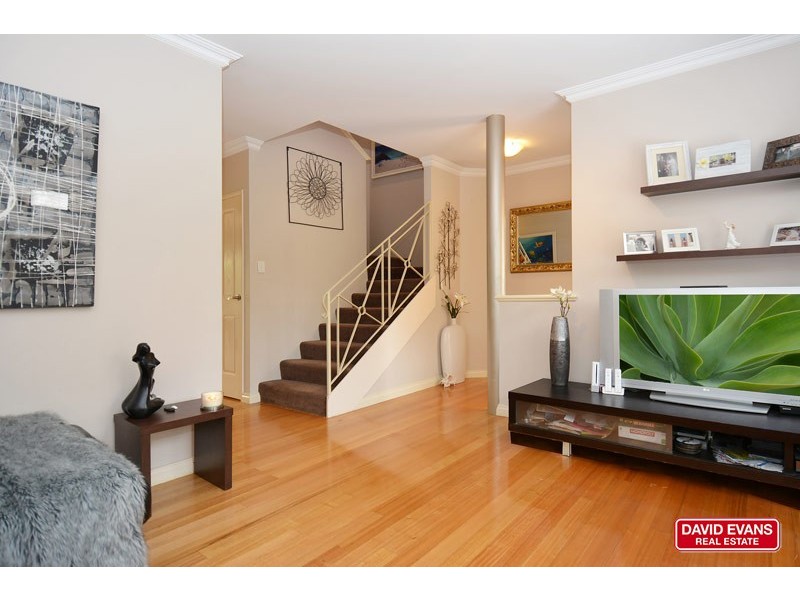 7/8 Centennial Gdns, Hillarys WA 6025