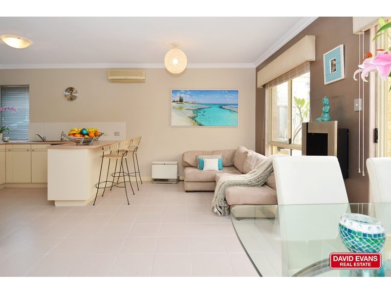 7/8 Centennial Gdns, Hillarys WA 6025