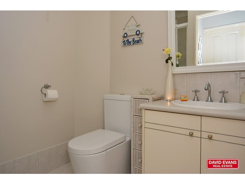 7/8 Centennial Gdns, Hillarys WA 6025