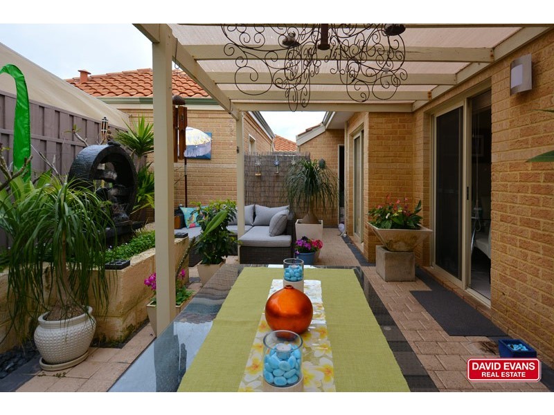 7/8 Centennial Gdns, Hillarys WA 6025