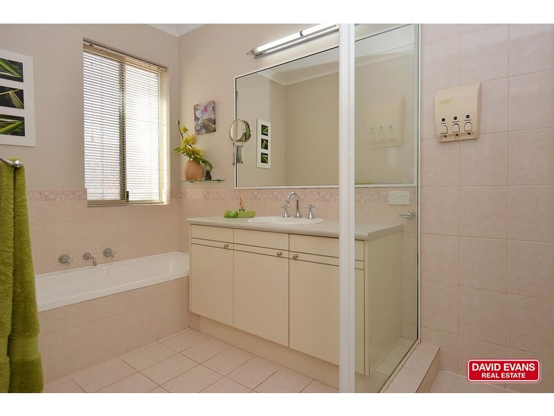 7/8 Centennial Gdns, Hillarys WA 6025