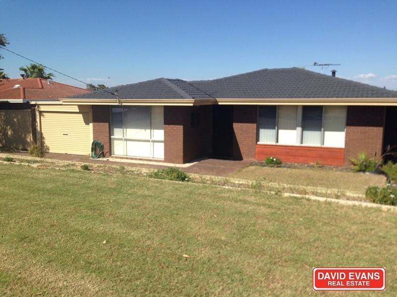 31 Nyara Crescent, Craigie WA 6025