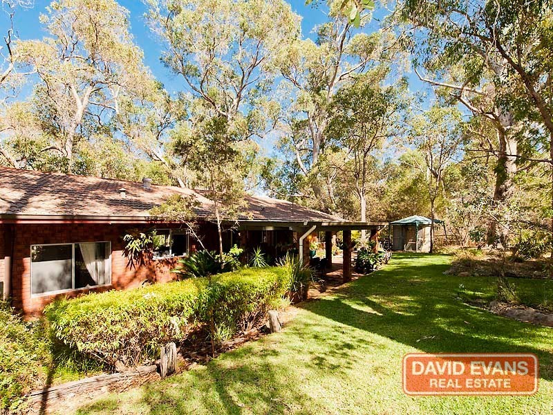 49 Bushland Retreat, Carramar WA 6031