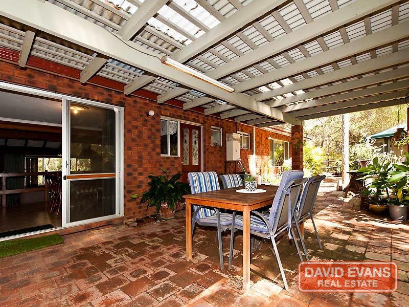 49 Bushland Retreat, Carramar WA 6031