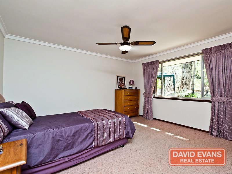 49 Bushland Retreat, Carramar WA 6031