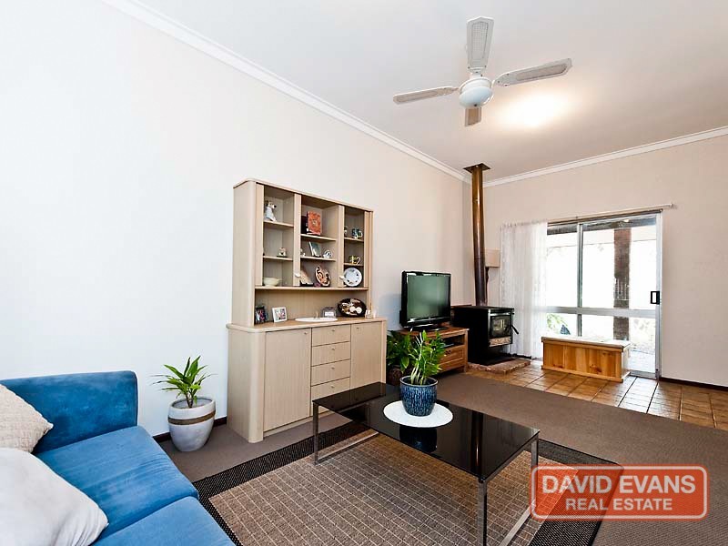 49 Bushland Retreat, Carramar WA 6031