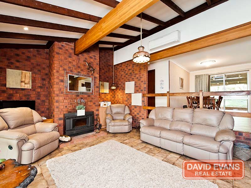 49 Bushland Retreat, Carramar WA 6031