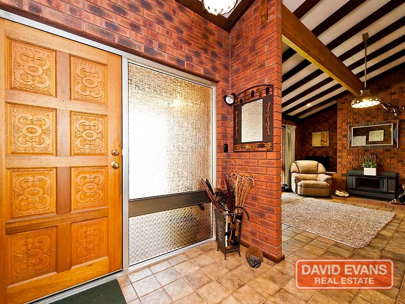 49 Bushland Retreat, Carramar WA 6031