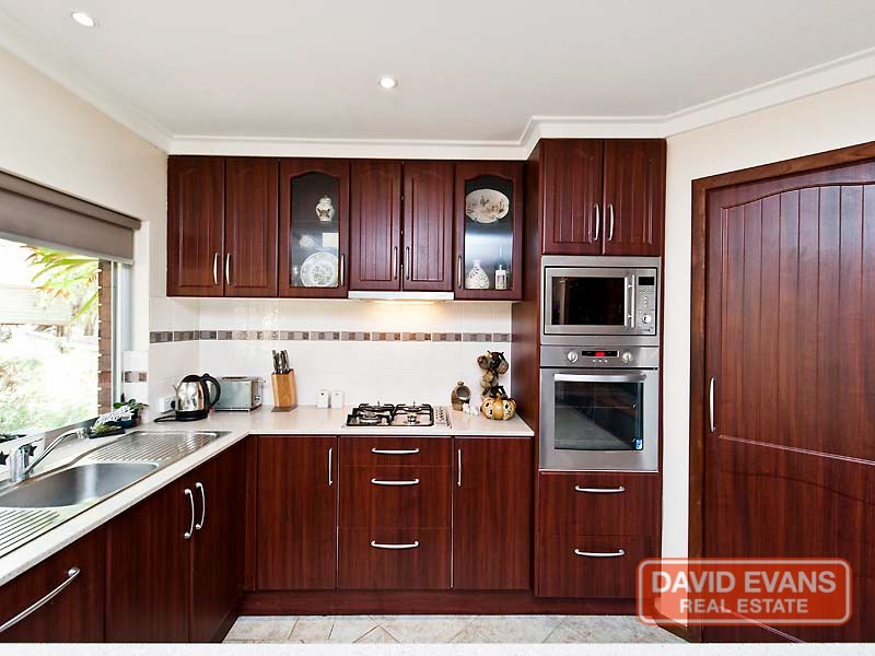 49 Bushland Retreat, Carramar WA 6031